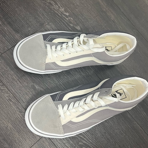 Vans Sneakers - Picture 3 of 3